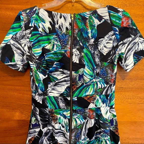 🎉HP🎉 French Connection Bird Wings Mini Dress - Picture 8 of 16